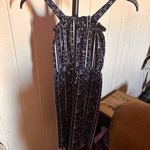 Girls size 5 Floral Navy Jumpsuit, NWT